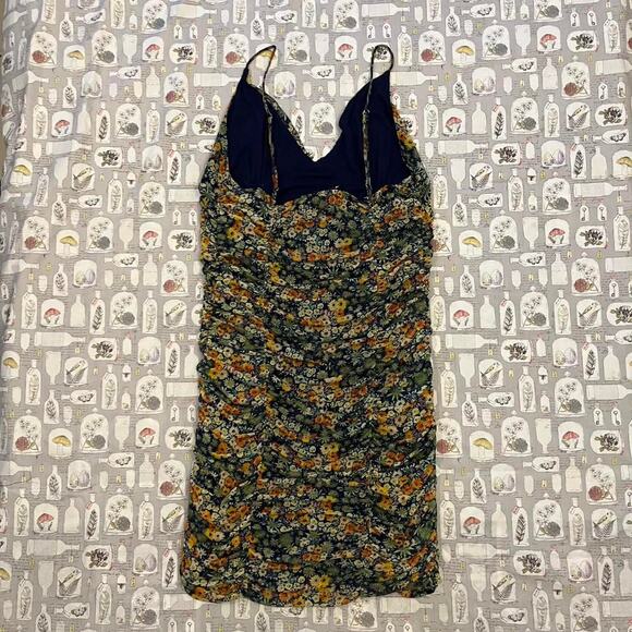 Urban outfitters floral bodycon dress - Picture 6 of 7